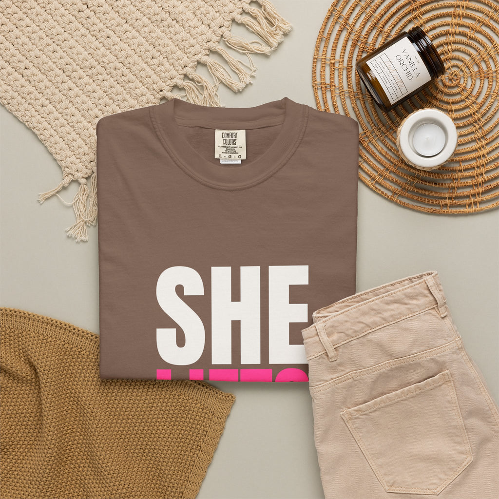 She Lifts | Women's Garment-Dyed Graphic Tee
