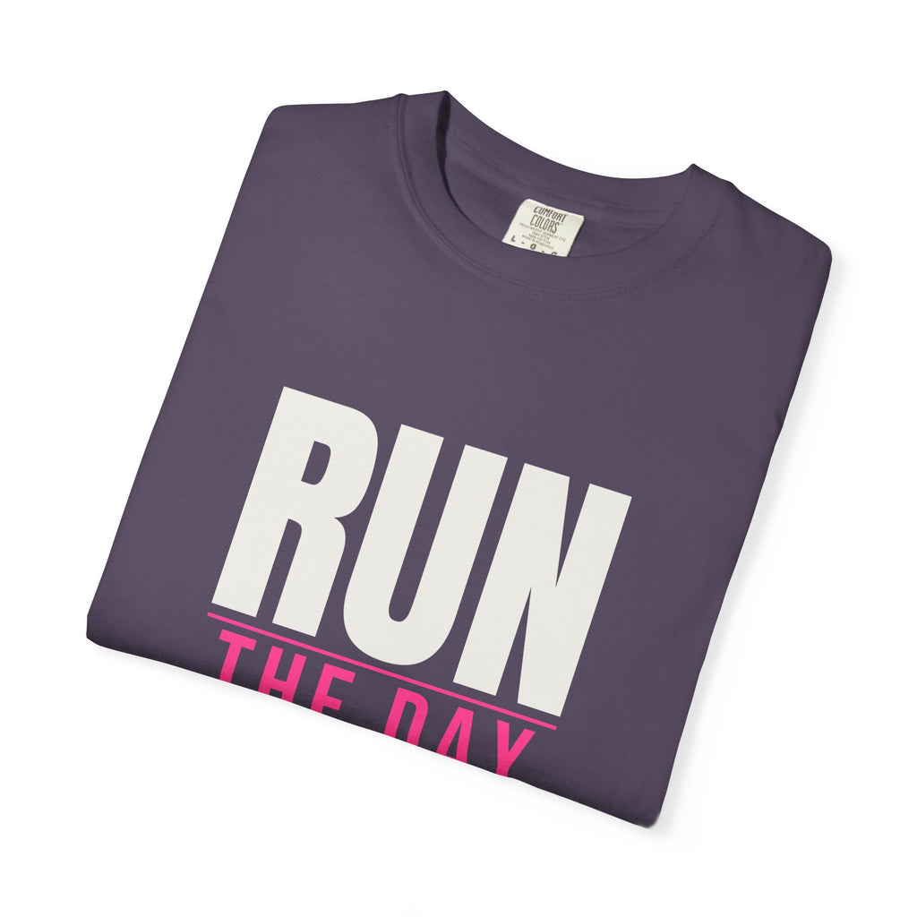 Run The Day | Women's Garment-Dyed Graphic Tee