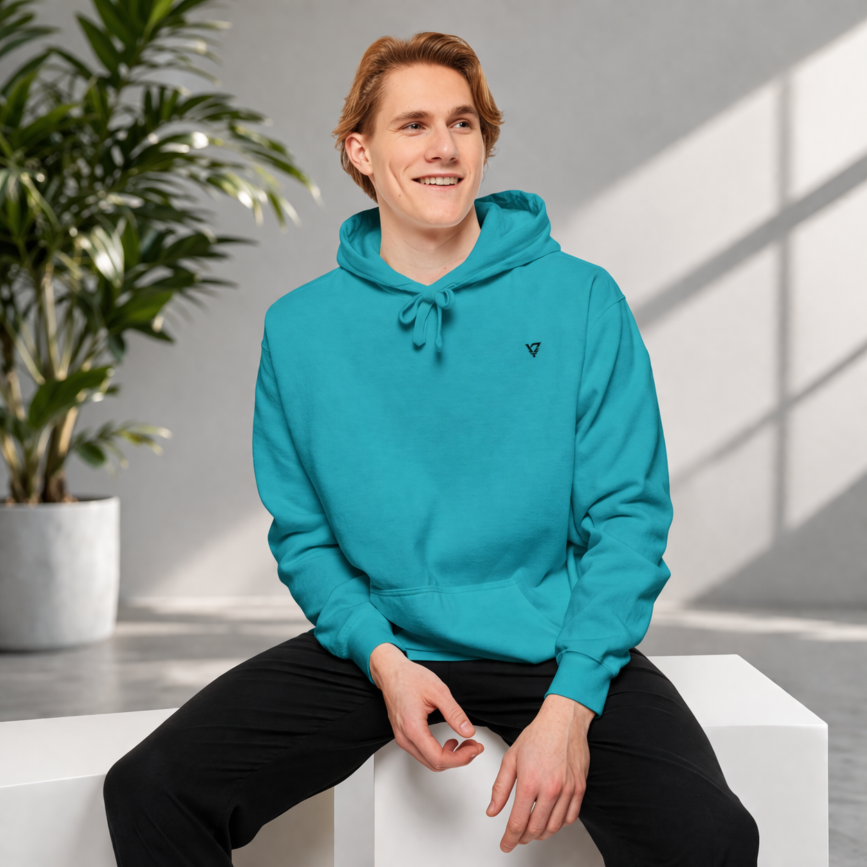 Classic Hoodie | Pullover