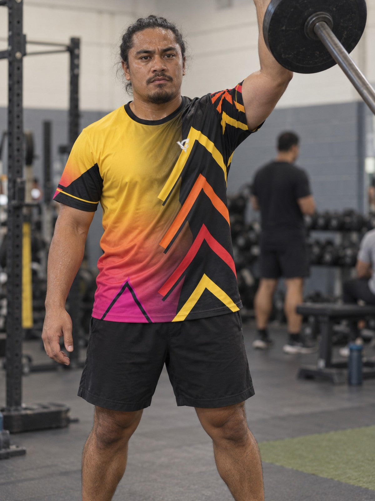 Man training in the Solar Pulse men's sports jersey with the Vantacore V emblem on the left chest – front view