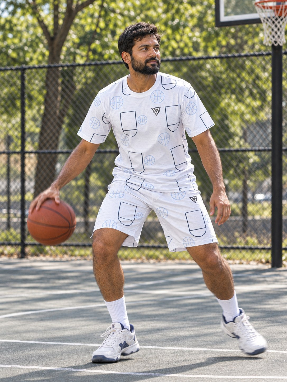 Basketball Arctic White Court Seam Men's Athletic Shorts with Pockets, in action