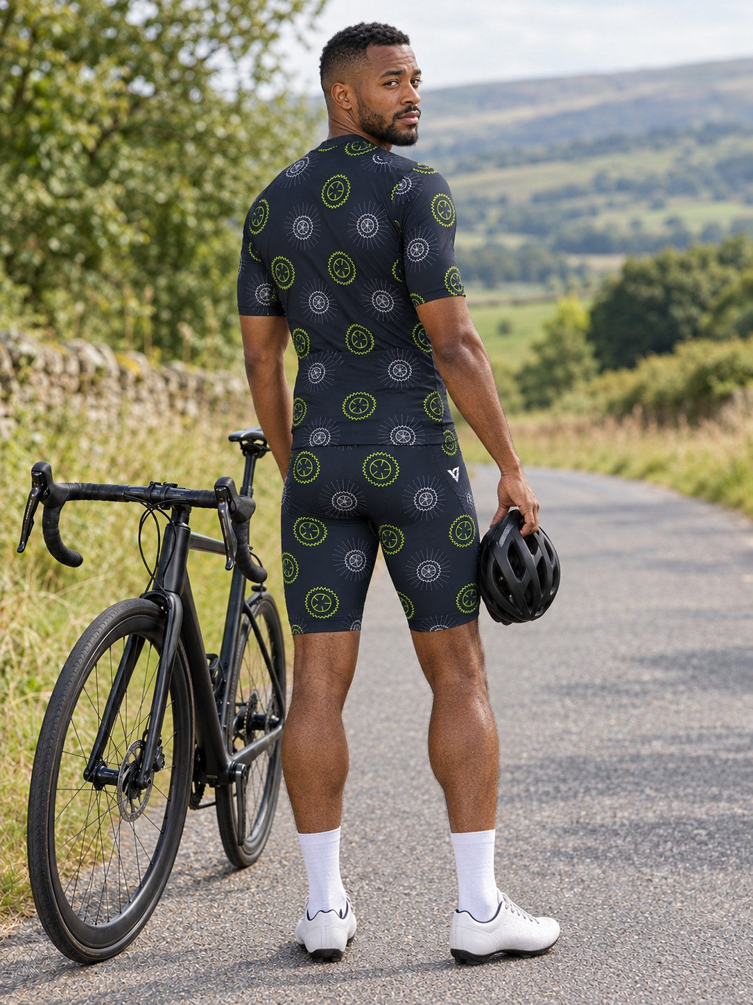 Cycling Volt Night Chainring Men's Sports Jersey, back view