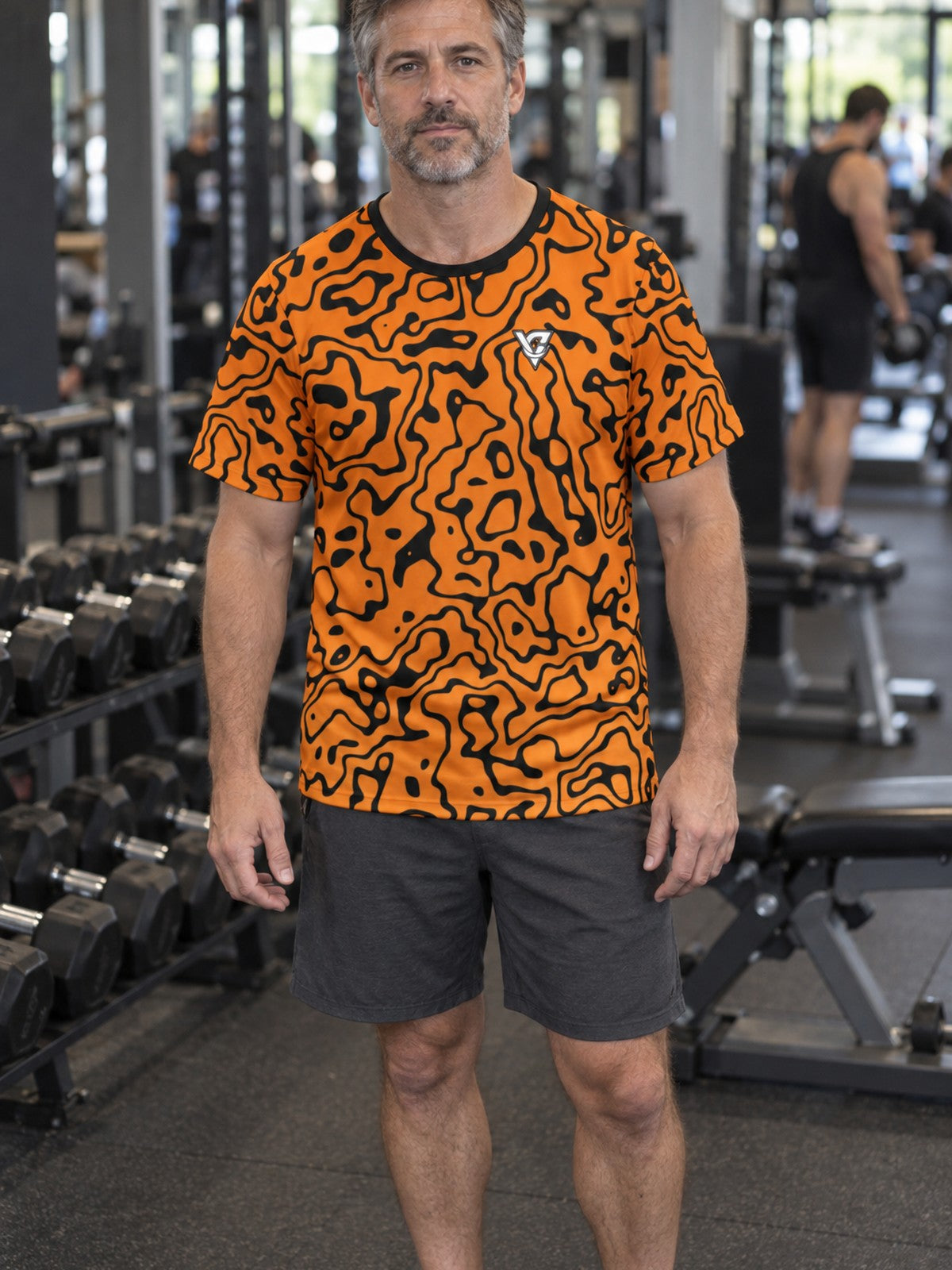 Man training in the Bengal Strike men's sports jersey with the Vantacore V emblem on the left chest – front view