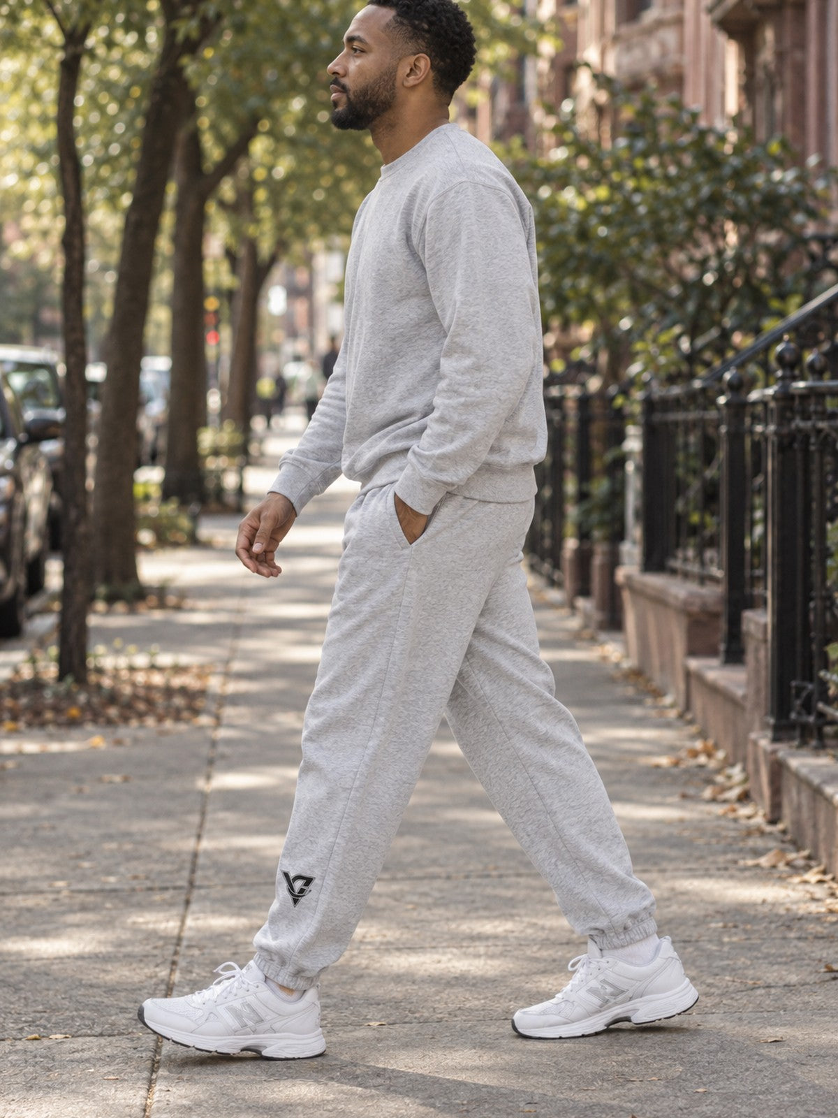 Emblem Joggers in athletic heather gray – side view