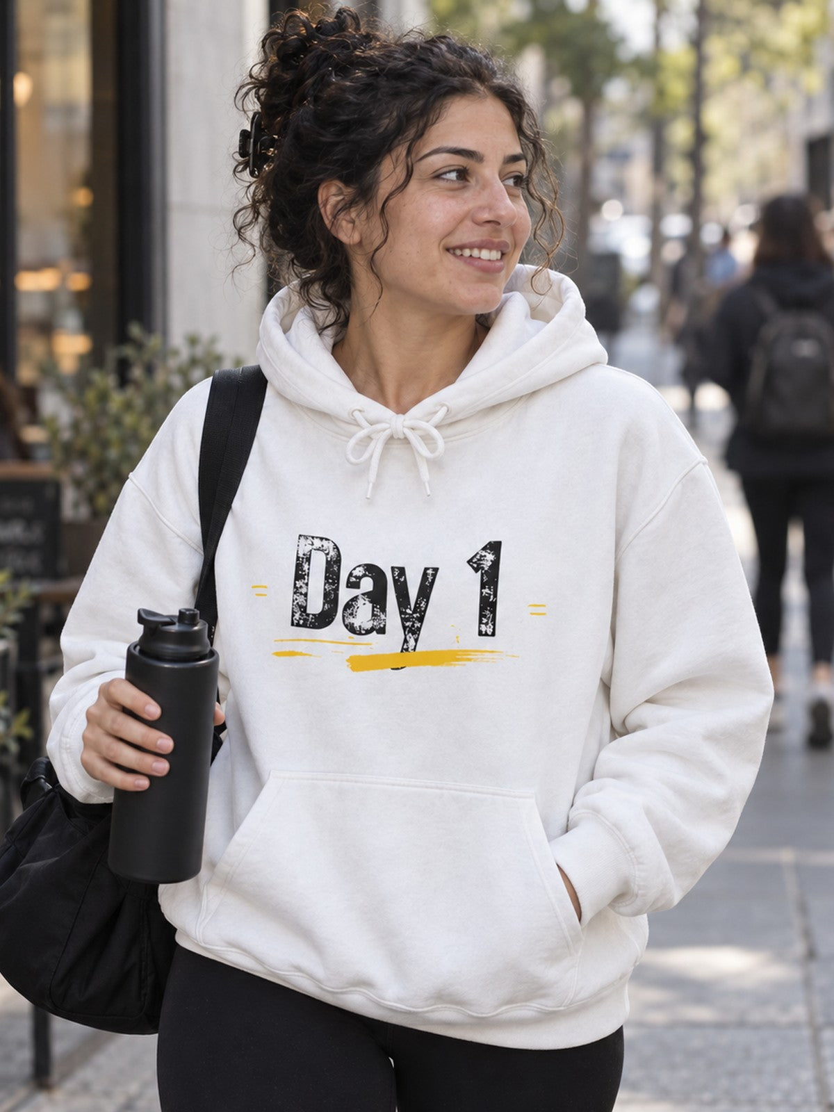 Woman wearing the Vantacore Day 1