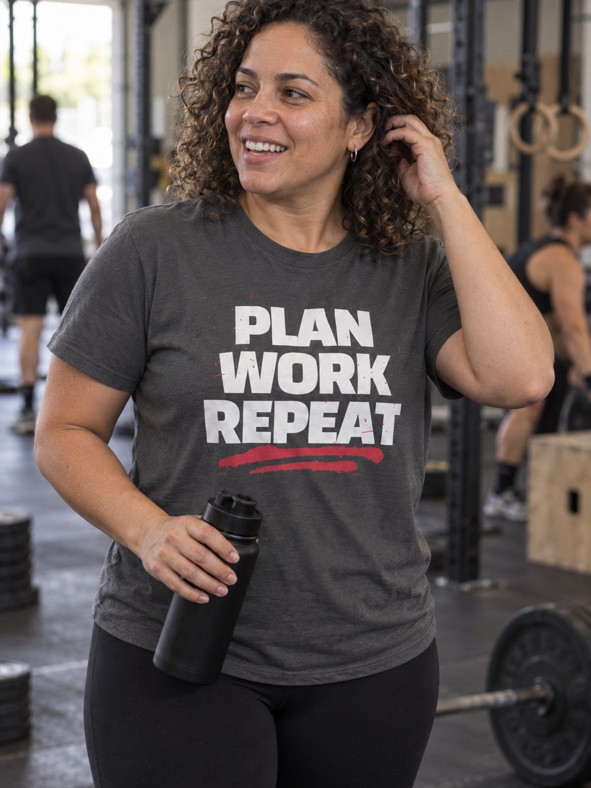 Woman wearing the Vantacore Plan Work Repeat