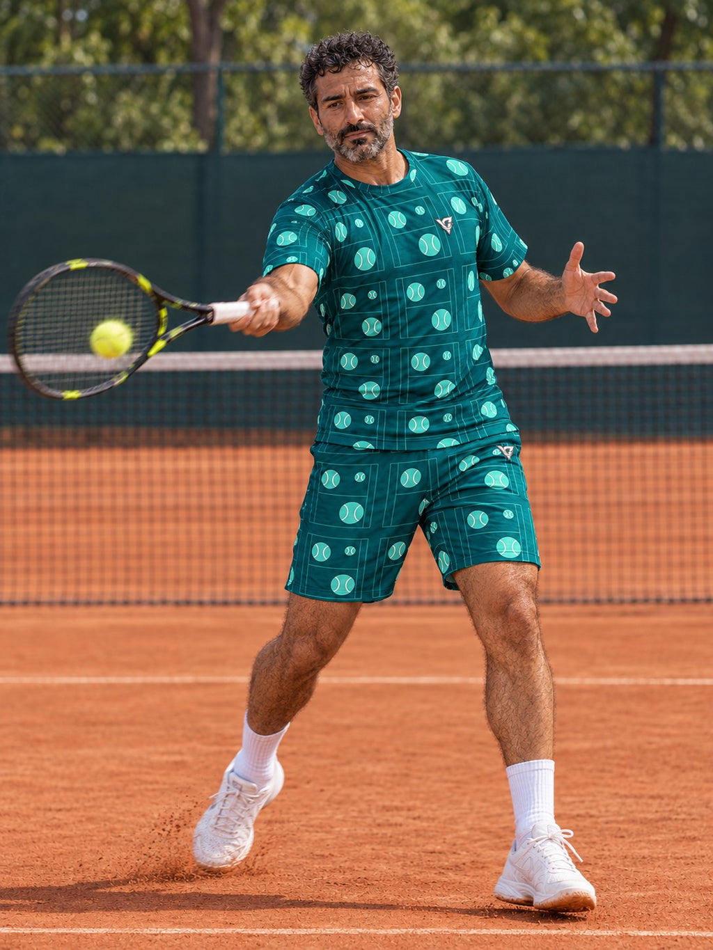 Tennis Teal Wave Baseline Seam Men's Sports Jersey, in action