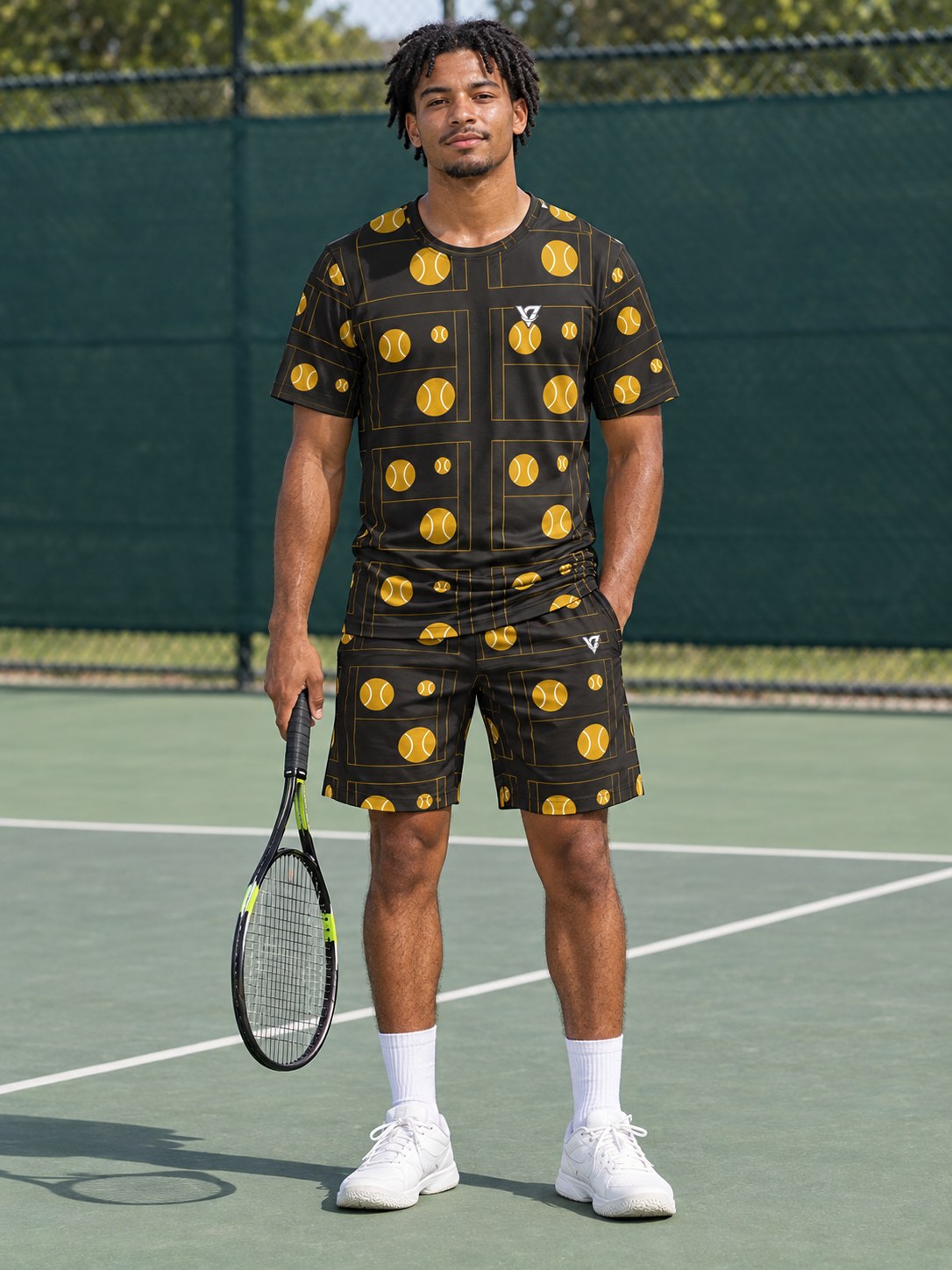 Tennis Gold Rush Baseline Seam Men's Athletic Shorts with Pockets, front view
