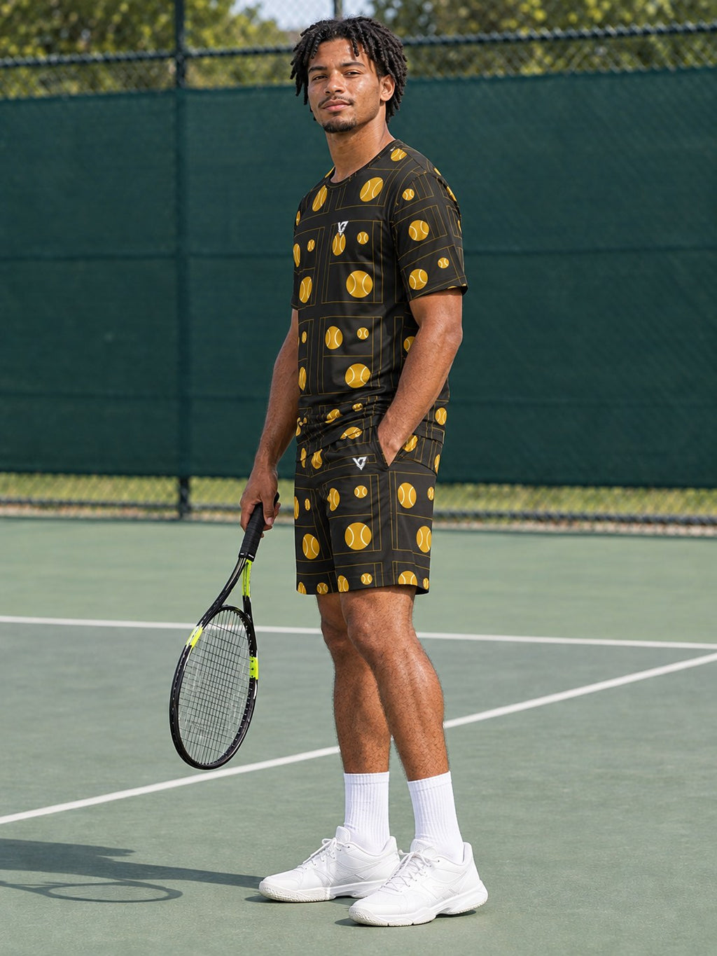 Tennis Gold Rush Baseline Seam Men's Athletic Shorts with Pockets, side view