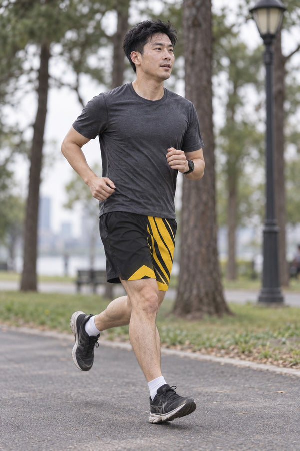Men's Black & Gold Running Jogger Shorts with Pockets — Athletic Performance